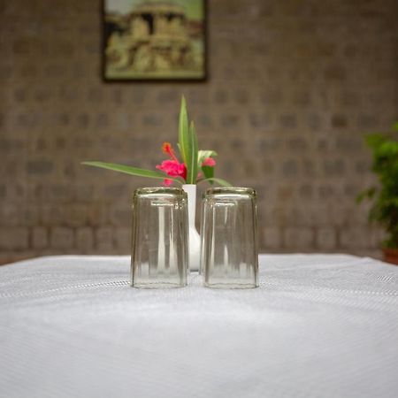 Kstdc Hotel Mayura Bhuvaneshwari Kamalapur Хампи Екстериор снимка