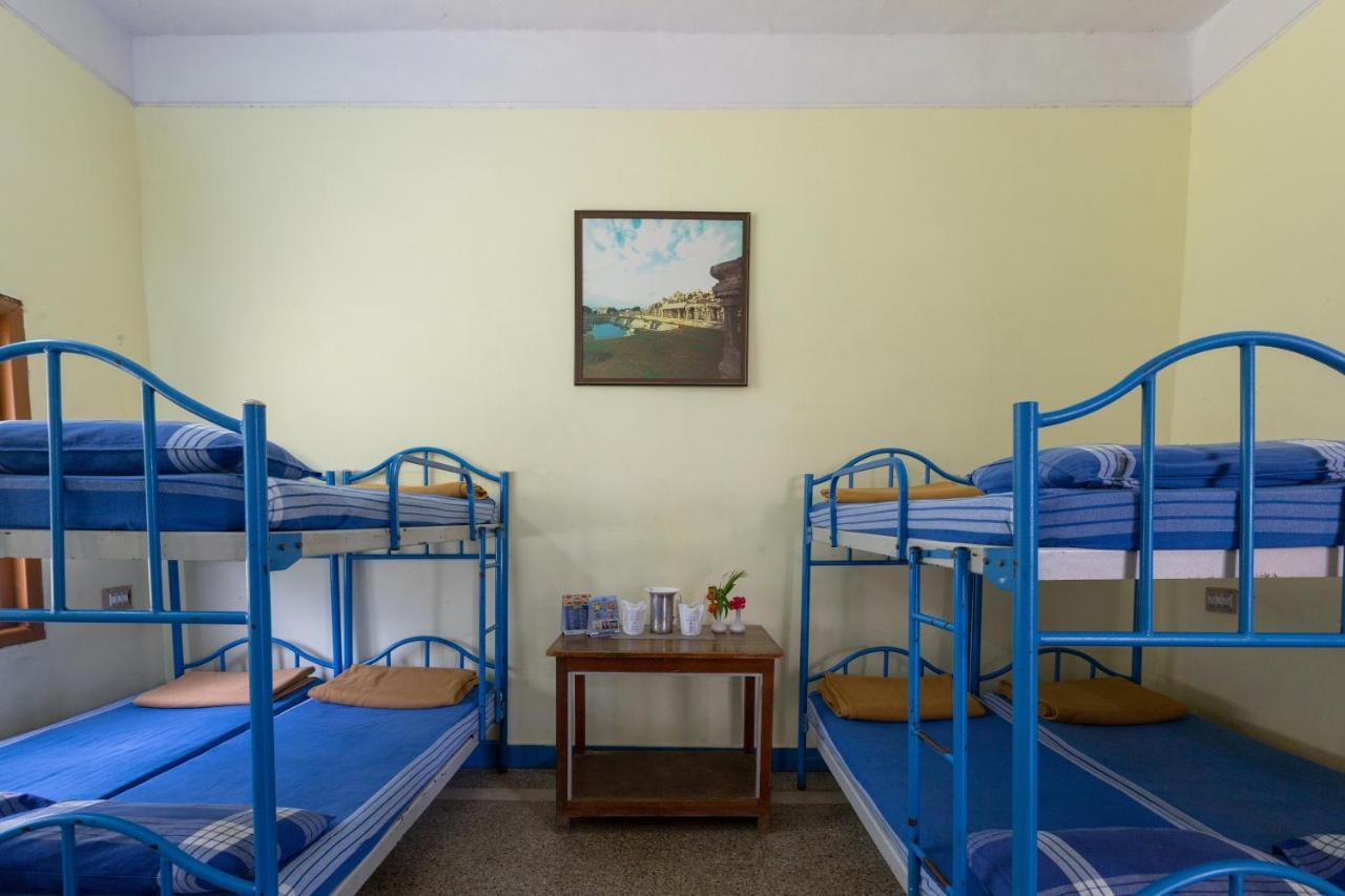 Kstdc Hotel Mayura Bhuvaneshwari Kamalapur Хампи Екстериор снимка